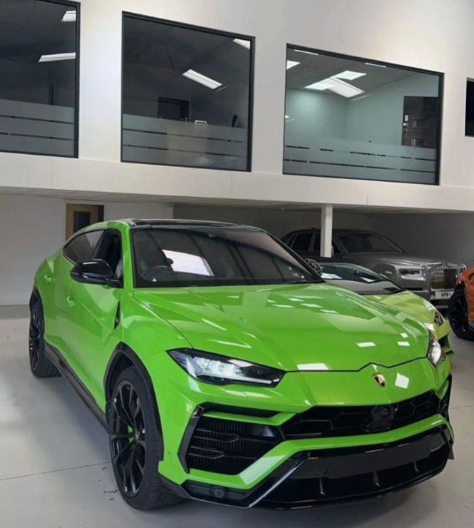 Lamborghini URUS